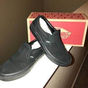 Vans Classic Slip-On - Boys’ Size 3 (Black)